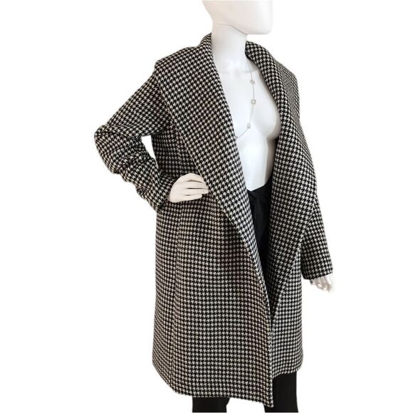 Ann Taylor  - Picture 15 of 15